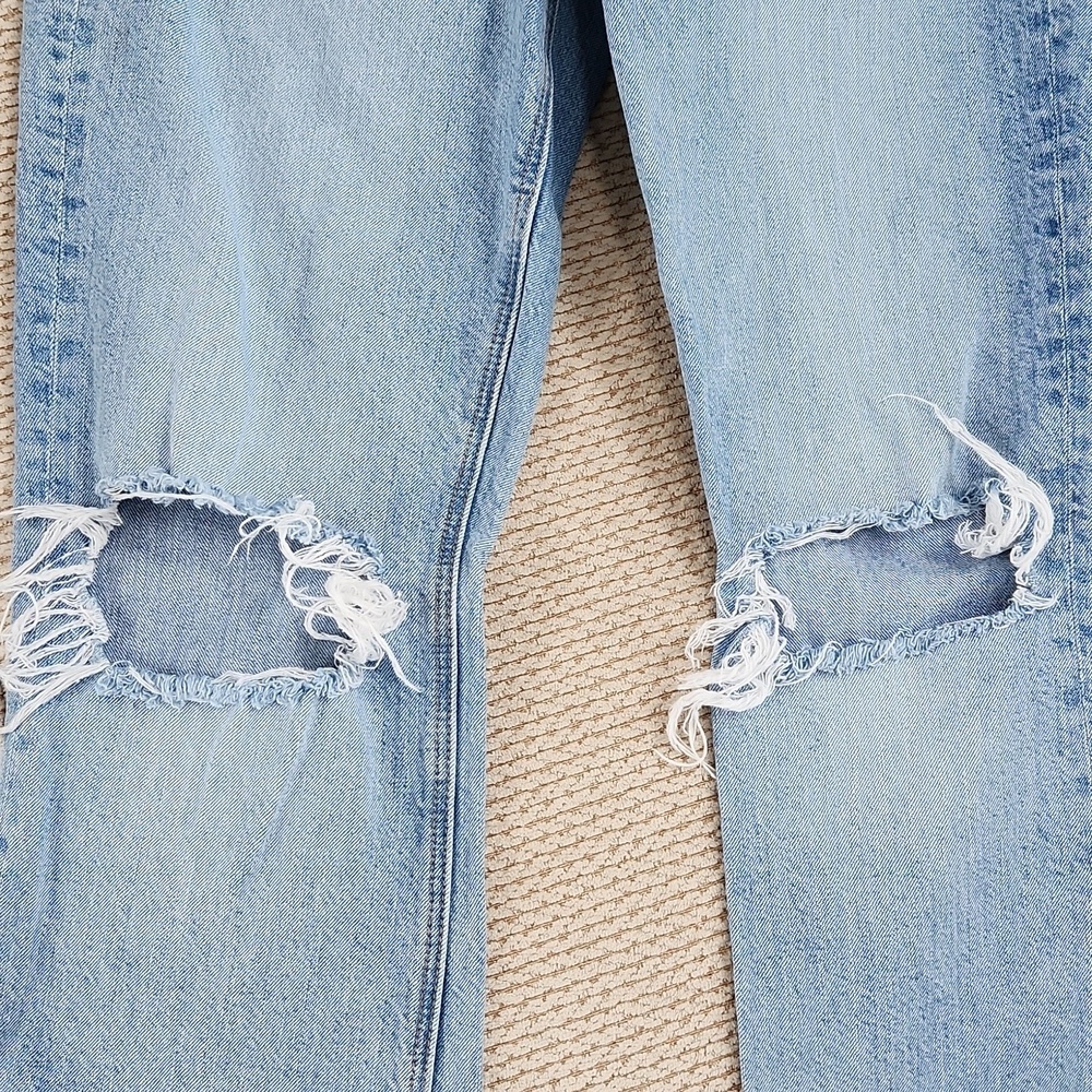American Eagle Outfitters Women's Distressed Light Blue Jeans, Size 4 Regular - Picture 4 of 8